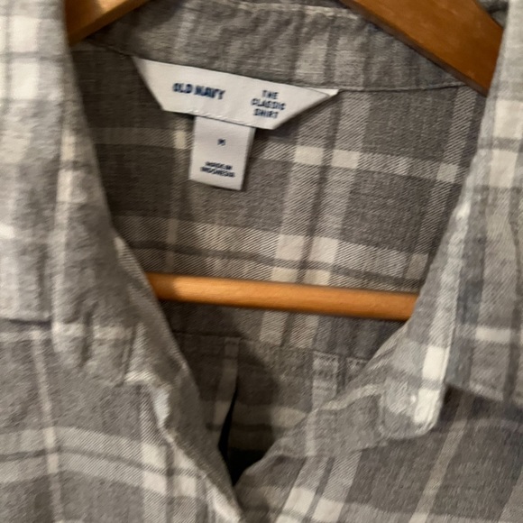 Old navy flannel - Picture 2 of 2